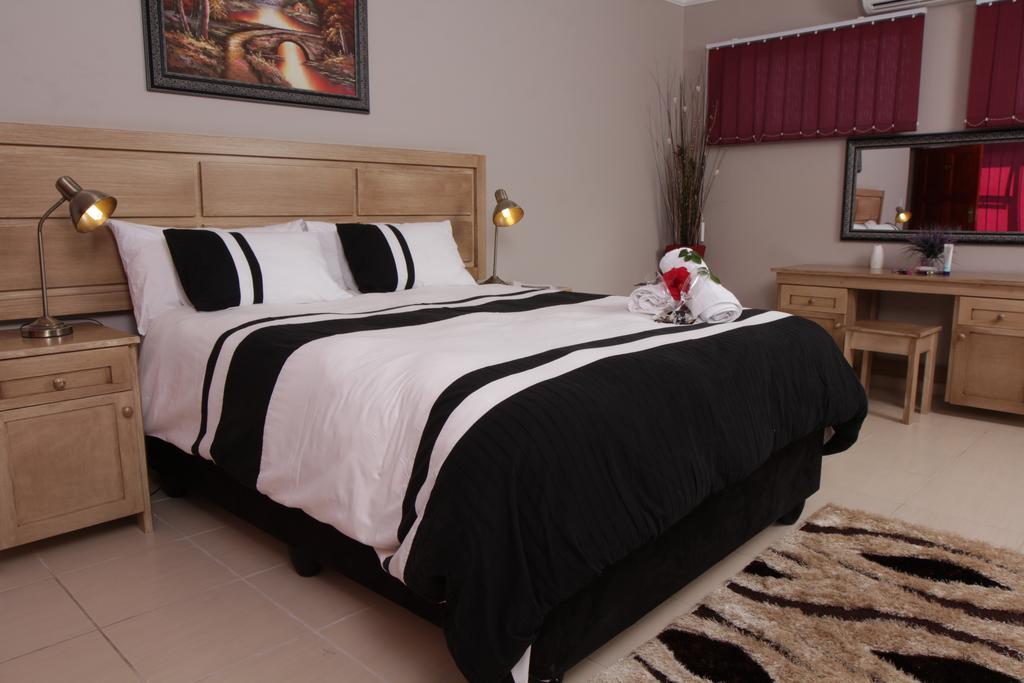 Casa Bianca Guest Lodge Hartbeespoort Kamer foto